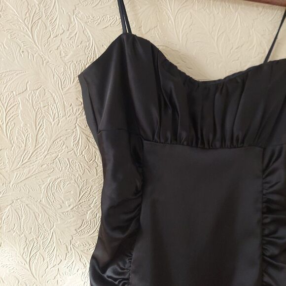 David Meister Black Satin Mini Dress Ruched Sz 4 - Picture 2 of 9